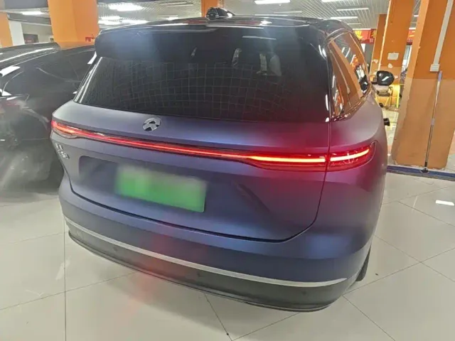Nio ES8 — Фото автомобиля 5