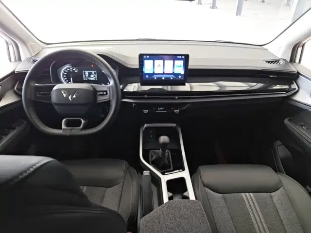 Wuling Jiachen — Фото автомобиля 9
