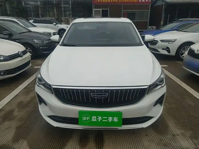 Geely Emgrand — Фото автомобиля 2