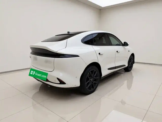 IM Motors LS6 — Фото автомобиля 6