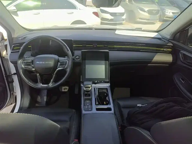 Roewe RX5 — Фото автомобиля 9