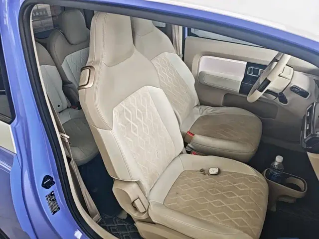 Baojun KiWi EV — Фото автомобиля 24