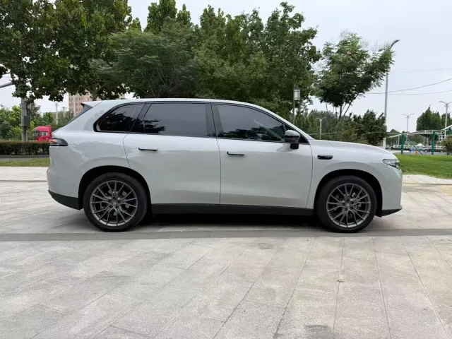 Leapmotor C10 — Фото автомобиля 4