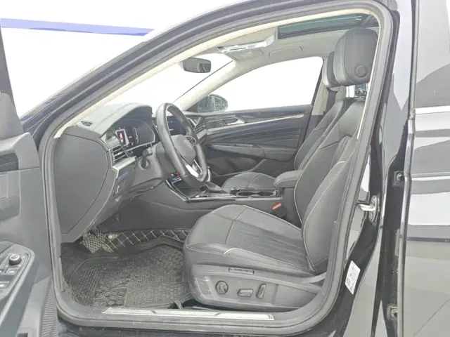 Volkswagen Passat — Фото автомобиля 9