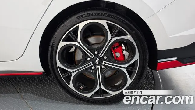 Hyundai AVANTE — Фото автомобиля 15