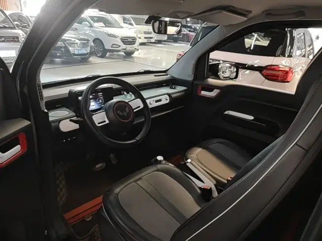 Wuling Hongguang Mini EV — Фото автомобиля 14