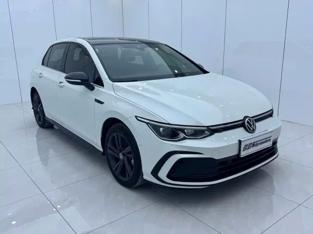 Volkswagen Golf — Фото автомобиля 3