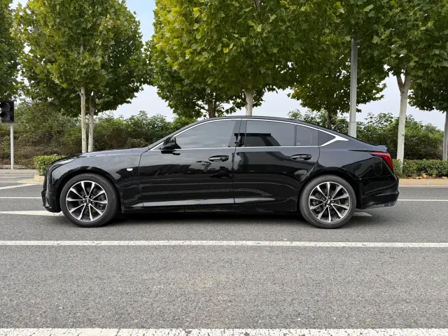 Cadillac CT5 — Фото автомобиля 4