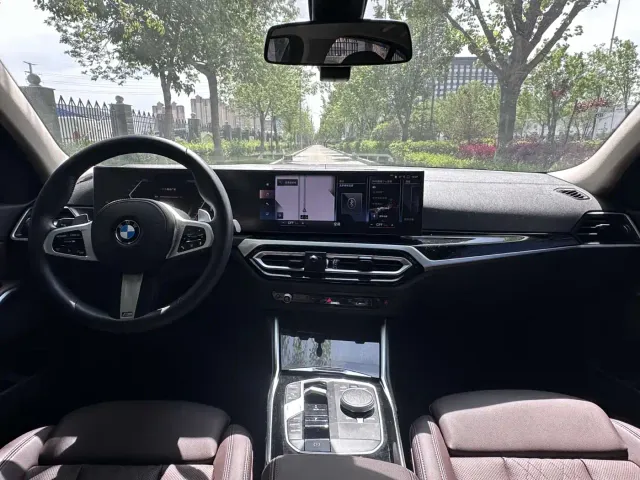 BMW 3 Series — Фото автомобиля 11