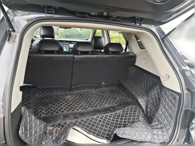 Roewe RX5 — Фото автомобиля 15