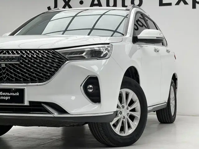 Haval M6 — Фото автомобиля 10