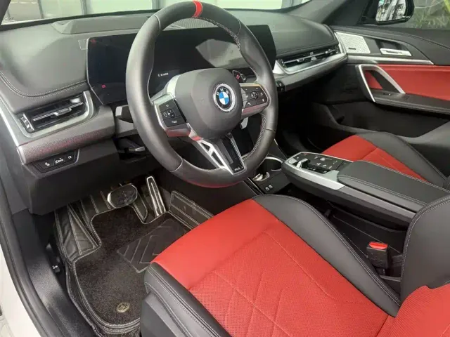 BMW X1 — Фото автомобиля 14