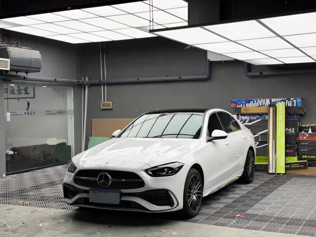Mercedes-Benz C-Class — Фото автомобиля 3