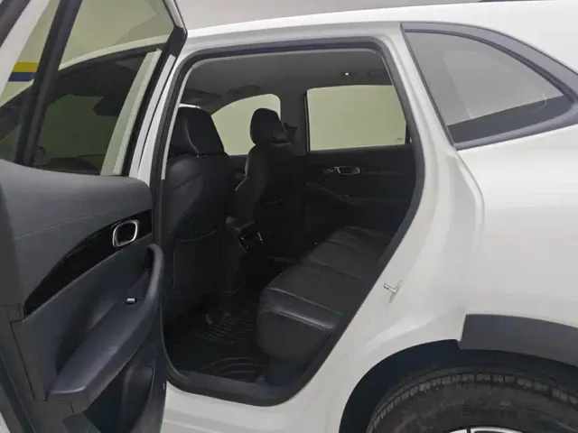 Geely Galaxy E5 — Фото автомобиля 11