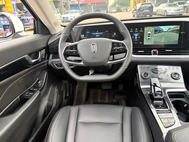 Bestune B70 — Фото автомобиля 19
