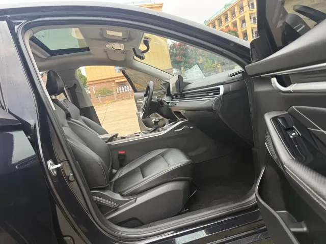 Geely Emgrand — Фото автомобиля 11