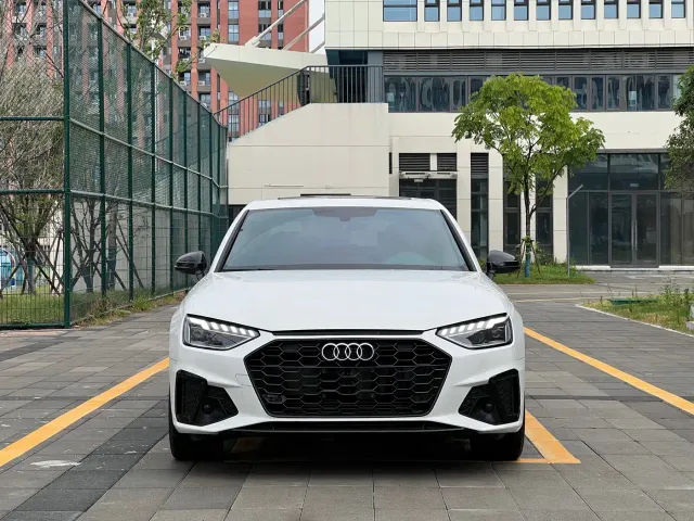 Audi A4L — Фото автомобиля 2
