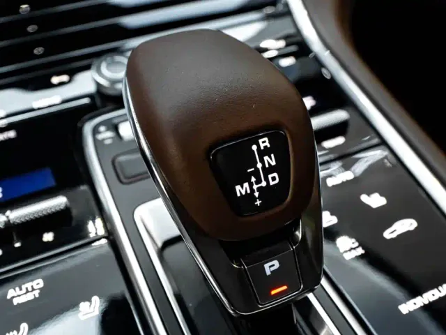 Porsche Panamera — Фото автомобиля 20