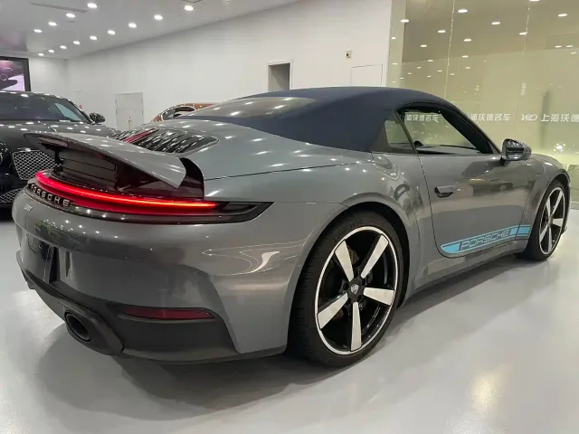 Porsche 911 — Фото автомобиля 2
