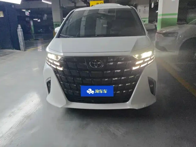 Toyota Alphard — Фото автомобиля 2