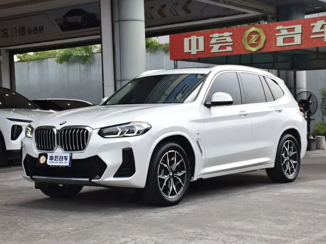 Фотография автомобиля — BMW X3