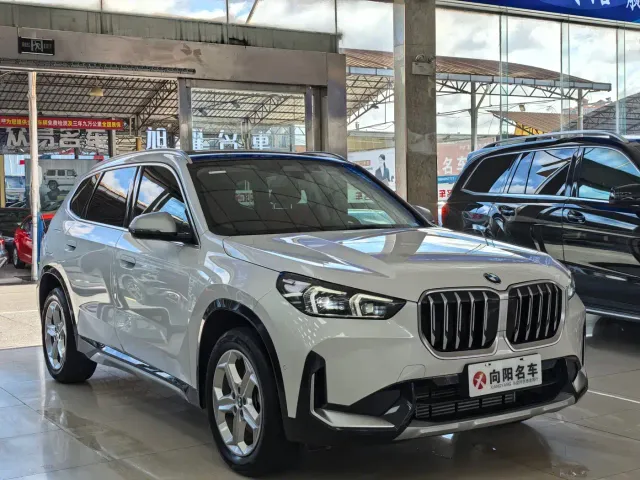 BMW X1 — Фото автомобиля 2