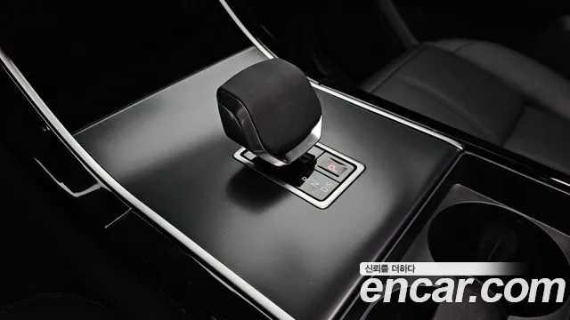 Land Rover Range Rover Velar — Фото автомобиля 12