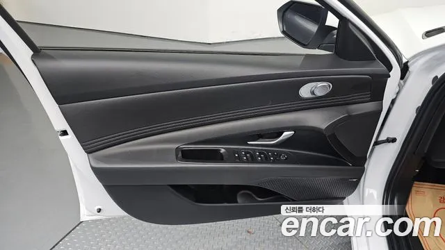 Hyundai AVANTE Inspiration — Фото автомобиля 24