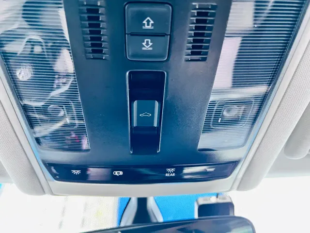 Volkswagen Passat — Фото автомобиля 16