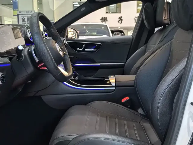 Mercedes-Benz C-Class — Фото автомобиля 12