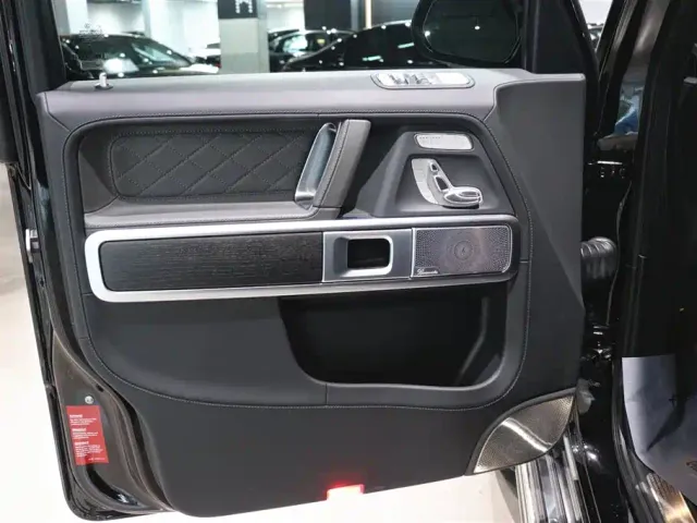 Mercedes-Benz G-Class — Фото автомобиля 10