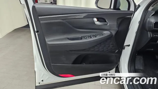 Hyundai Santafe Новый Santa Fe Дизель 2.2 4WD — Фото автомобиля 24