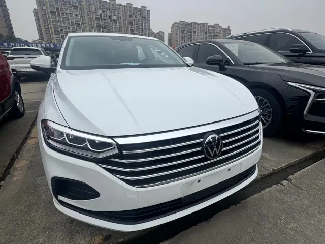 Volkswagen Lavida — Фото автомобиля 3