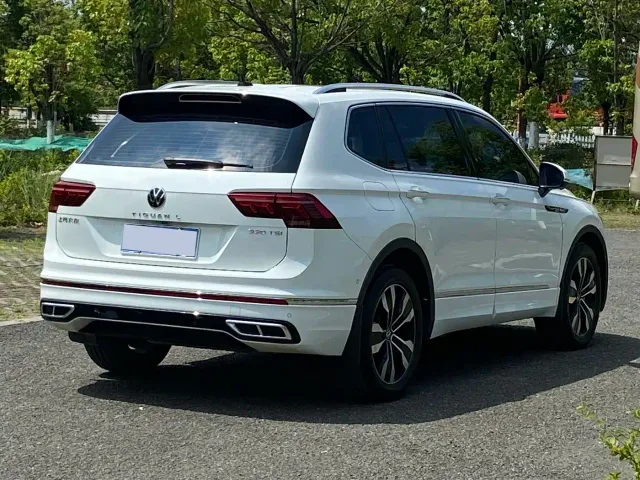 Volkswagen Tiguan L — Фото автомобиля 4
