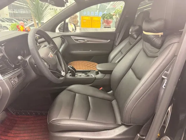 Cadillac Cadillac XT6 2021 2.0T 6-Seater 4WD Trend Edition — Фото автомобиля 5