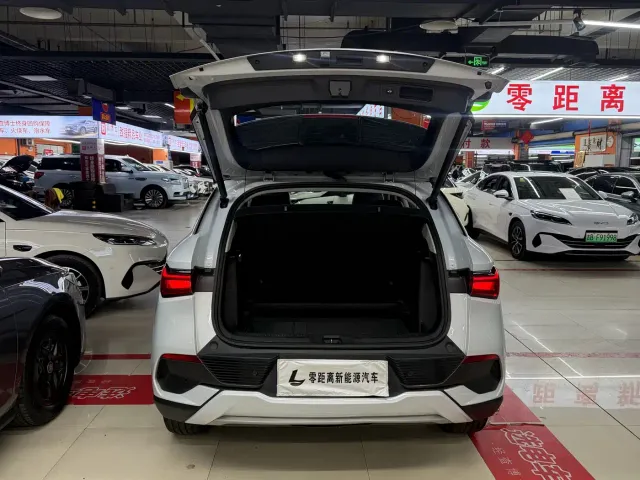 BYD Yuan PLUS — Фото автомобиля 15