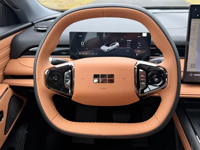 Geely Galaxy Xingyao 8 — Фото автомобиля 14
