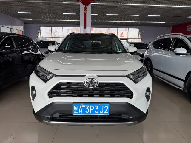 Toyota RAV4 — Фото автомобиля 2