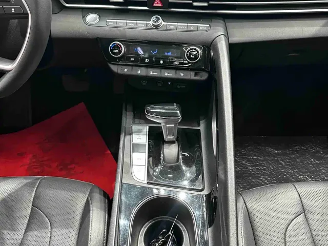 Hyundai Elantra — Фото автомобиля 12