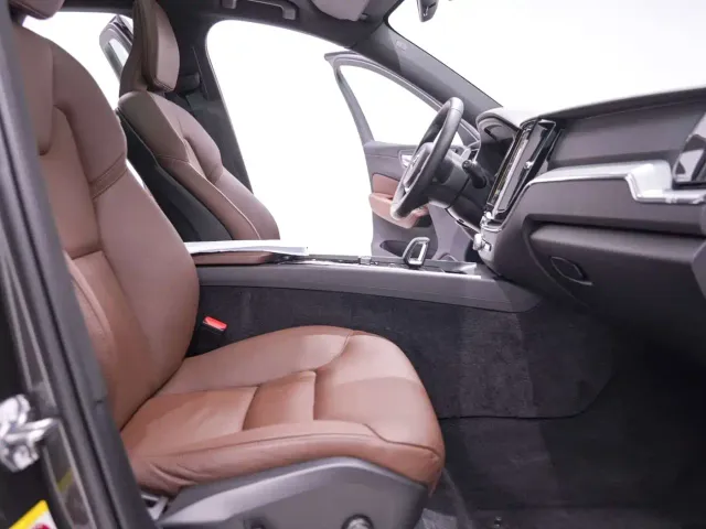 Volvo XC60 — Фото автомобиля 20