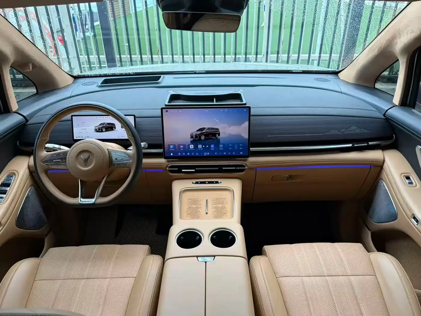 Voyah Auto Voyah Dreamer 2025 Model PHEV Basic Version — Фото автомобиля 4