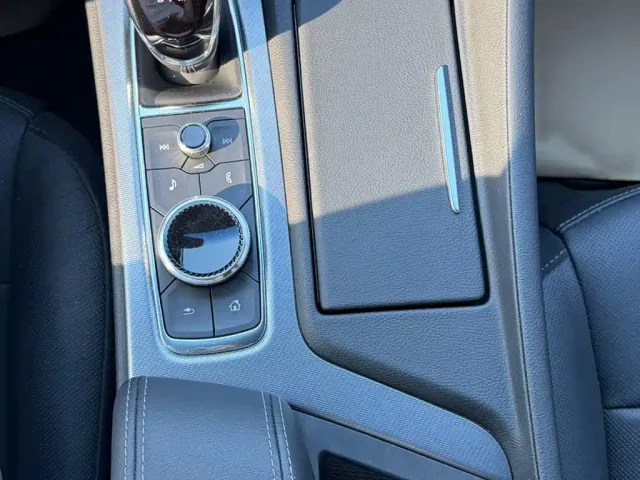 Cadillac CT5 — Фото автомобиля 12