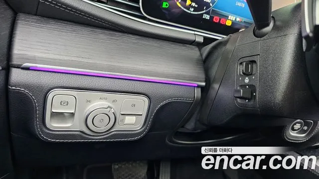 Mercedes-Benz GLE-Class — Фото автомобиля 17
