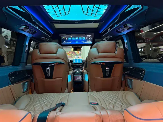 Mercedes-Benz V-Class — Фото автомобиля 9