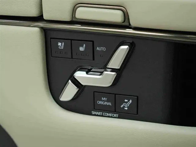Toyota Vellfire — Фото автомобиля 20