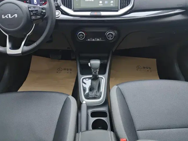 Kia KX1 — Фото автомобиля 16