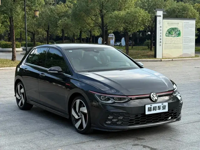 Volkswagen Golf GTI — Фото автомобиля 4