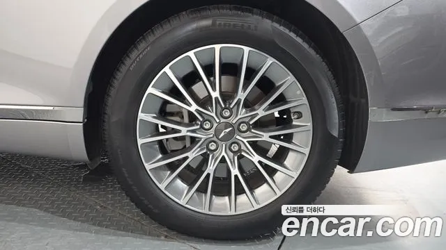 Genesis G80 Бензин 2.5 турбо AWD — Фото автомобиля 21