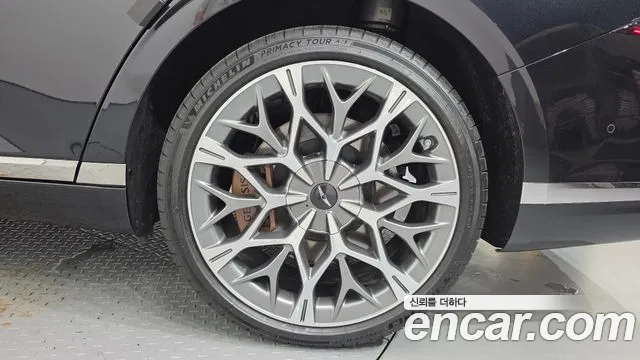 Genesis G90 — Фото автомобиля 21