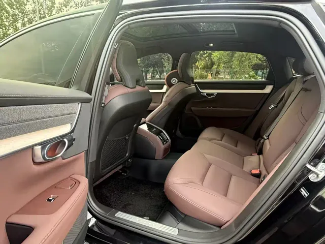 Volvo S90 — Фото автомобиля 6